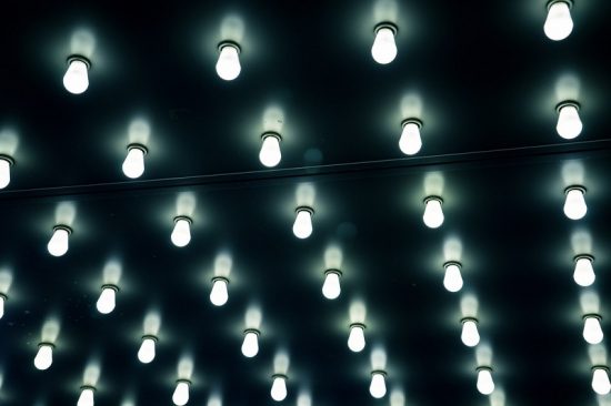 Li-Fi (Light Fidelity): cos’è e come funziona la connessione via LED